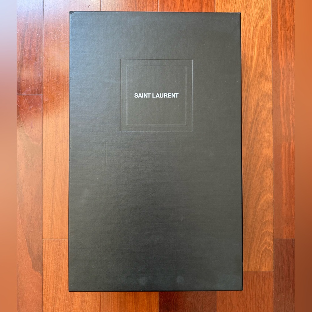 Black patent leather Saint Laurent boots - Picture 4 of 6